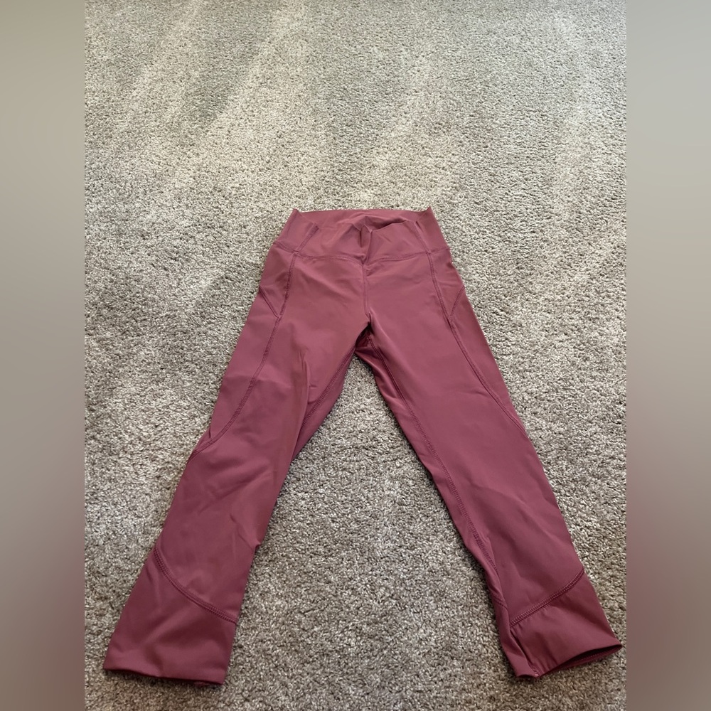 Lululemon dusty rose crop legging